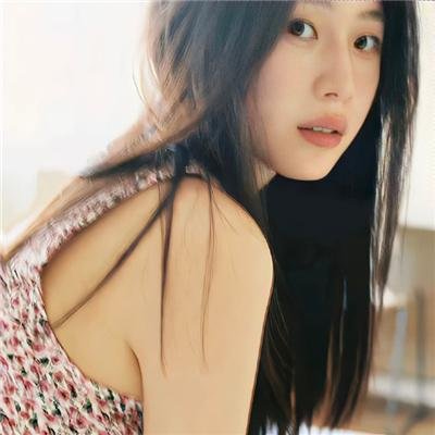 女孩，四绎